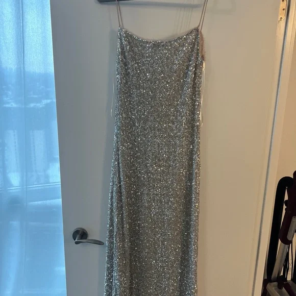 Zara Silver Sequins Dress - Picture 2 of 2